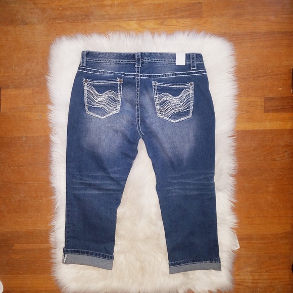 Maurices capris - Picture 2 of 3